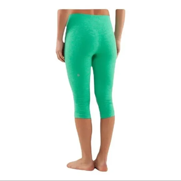 Lululemon In The Flow Crop Very Green size 6 EUC - Picture 2 of 11